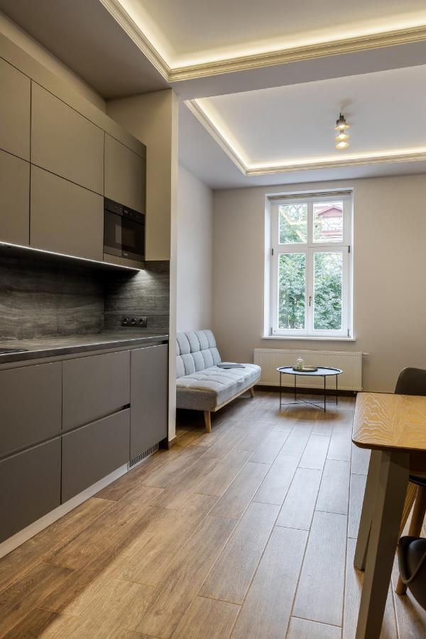 Inshiapartments On Kovzhuna Str Lwów Zewnętrze zdjęcie