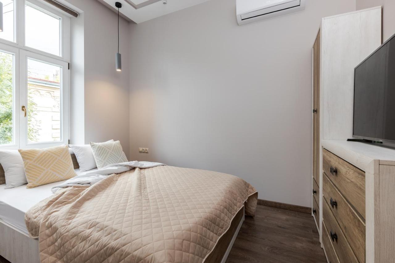 Inshiapartments On Kovzhuna Str Lwów Zewnętrze zdjęcie